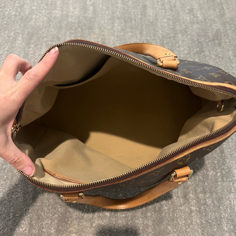 Louis Vuitton Monogram Canvas Tote - Picture 3 of 6